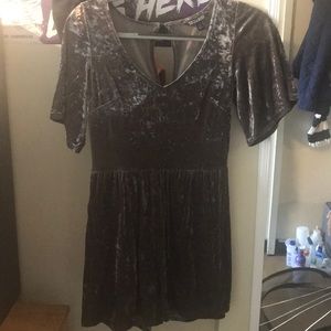 American Eagle Green velvet romper